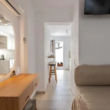 Secret Garden Apartment *